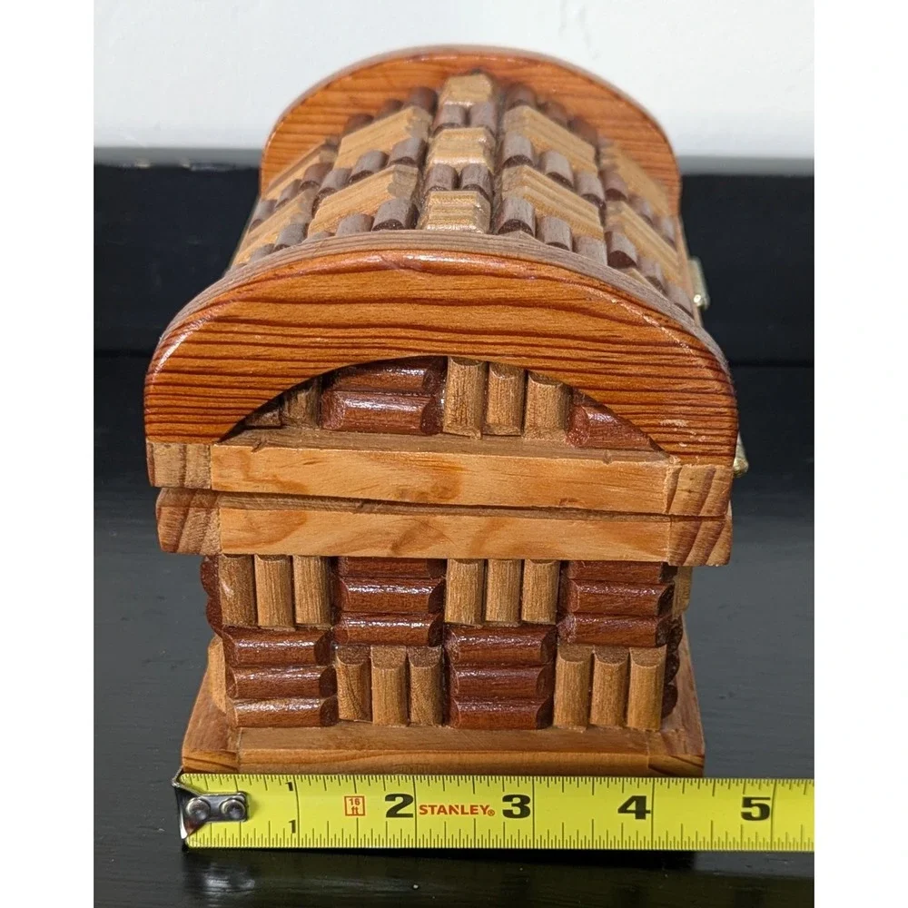 Unique Handmade Wooden Trinket Box Treasure Chest-Like Shape‎ Felted Interior